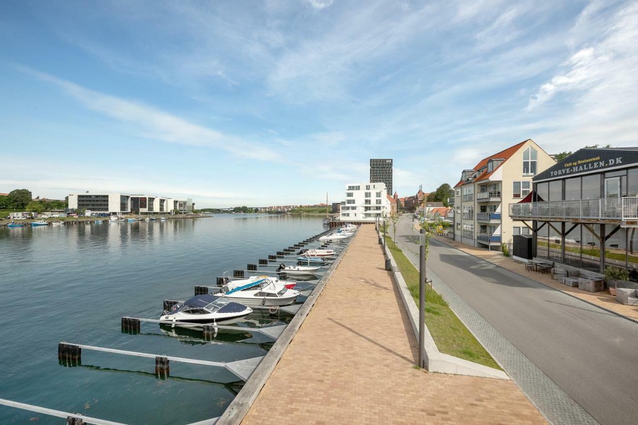Luxury City Center Harbour Apartment 2 Bedroom Сённерборг Экстерьер фото
