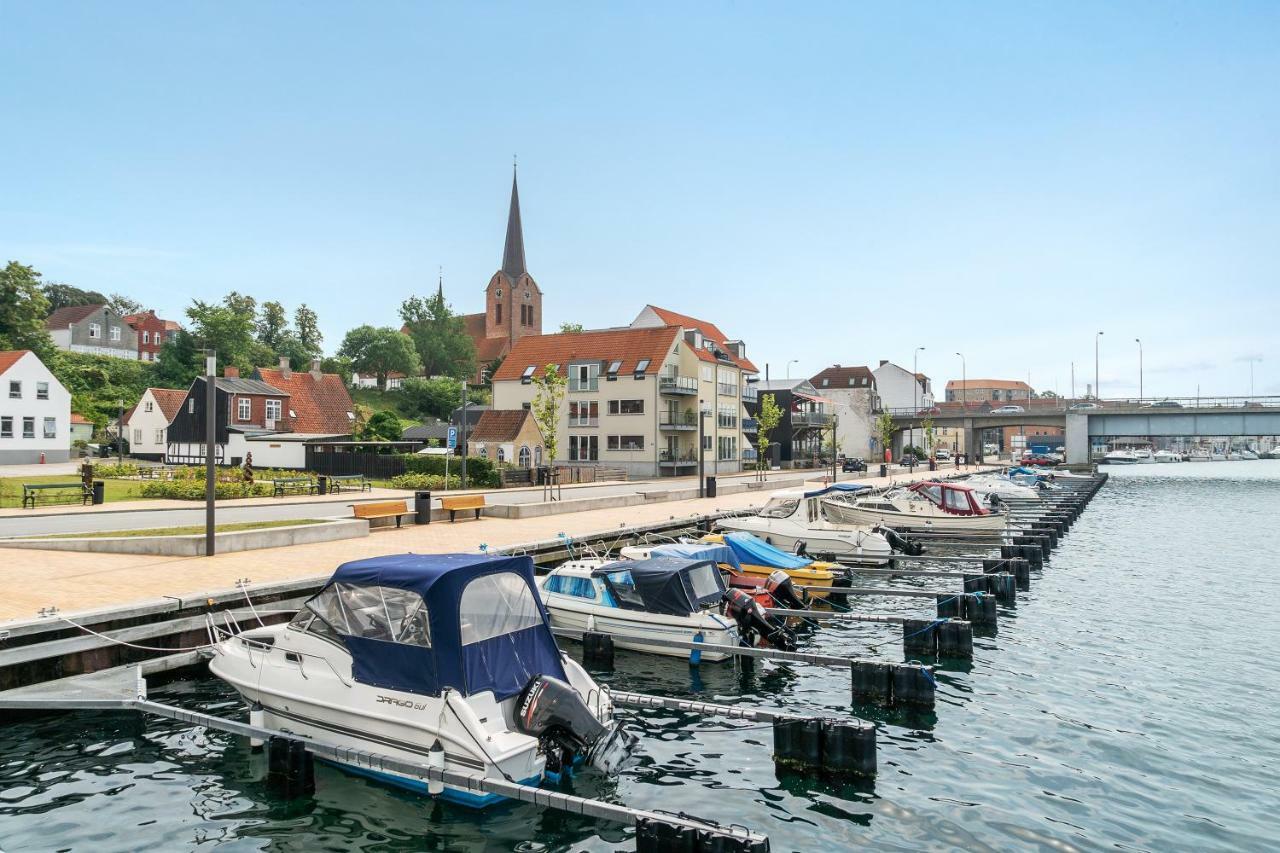 Luxury City Center Harbour Apartment 2 Bedroom Сённерборг Экстерьер фото